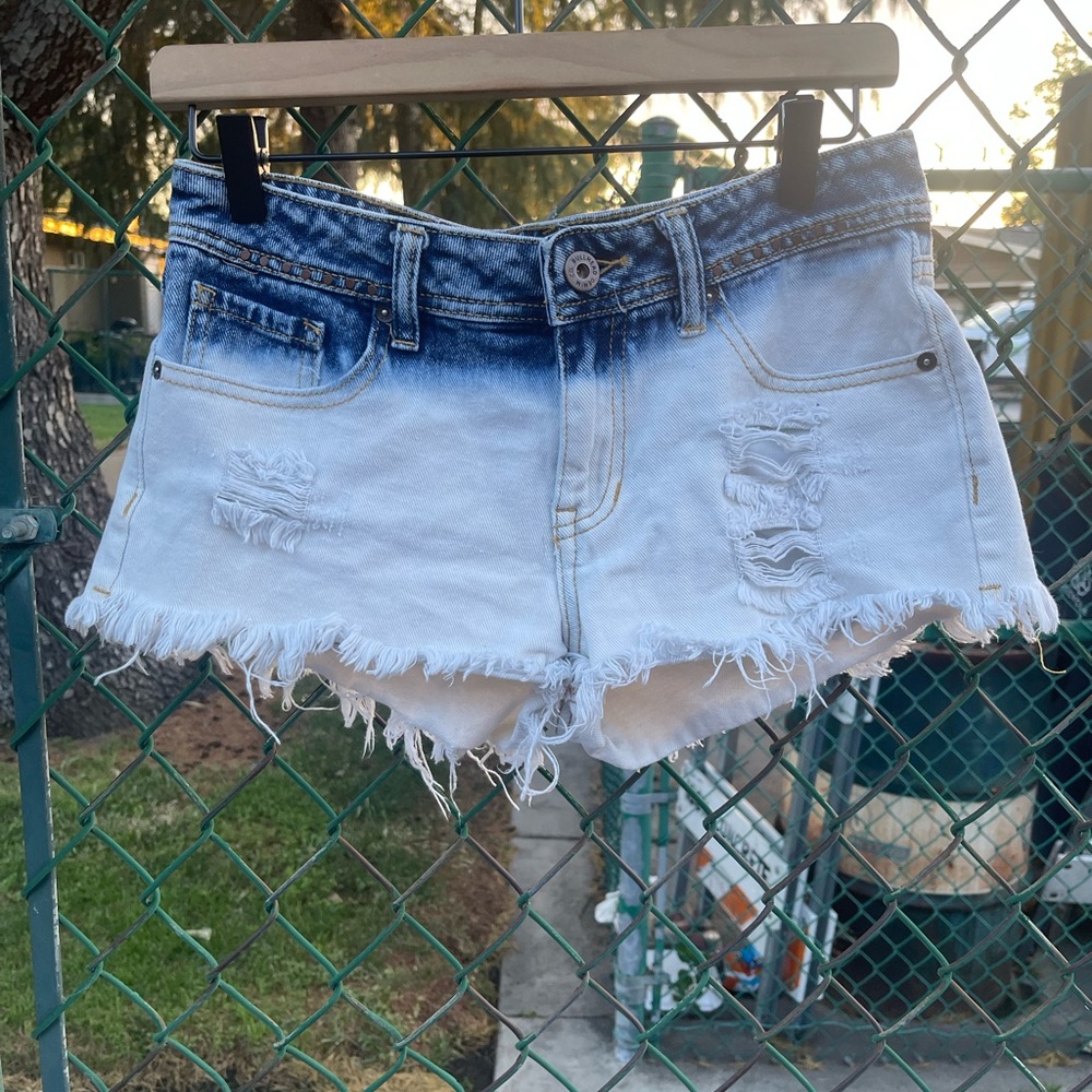 Short shorts acid wash